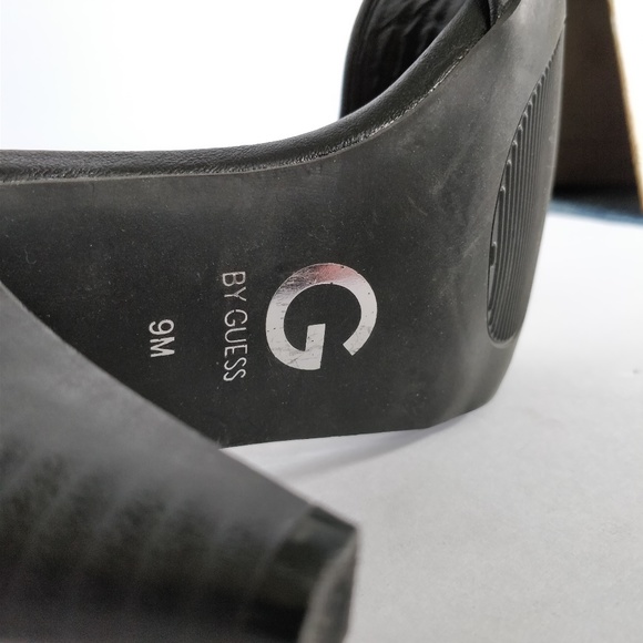 G by Guess matte black heeled sandals size 9 - Picture 4 of 7
